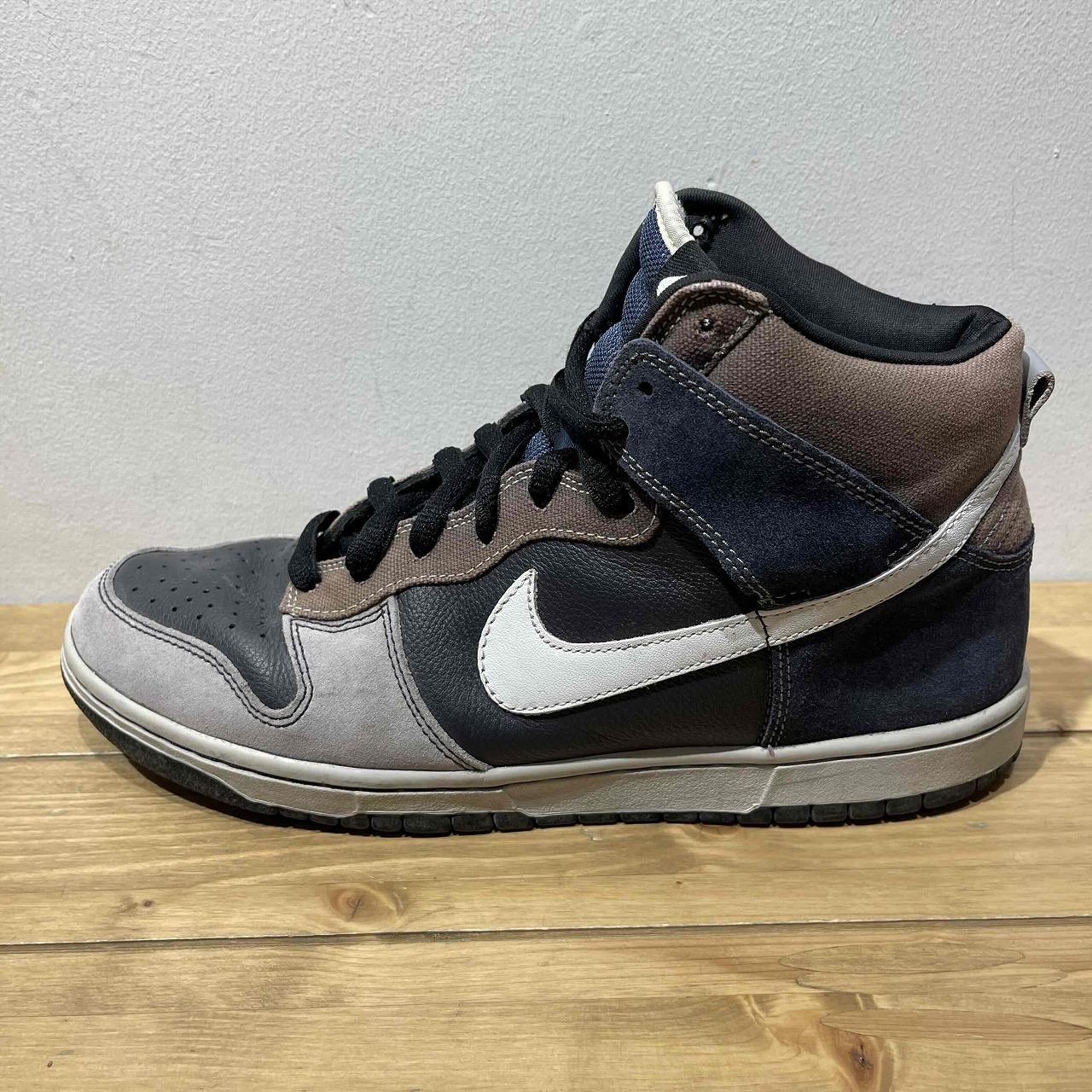 Nike Dunk High ホワイト/グレー/ブラック/ダニエルシミズ 物欲スニーカー | ナイキ ダンク ハイ プロ SB ダニエル・シミズ