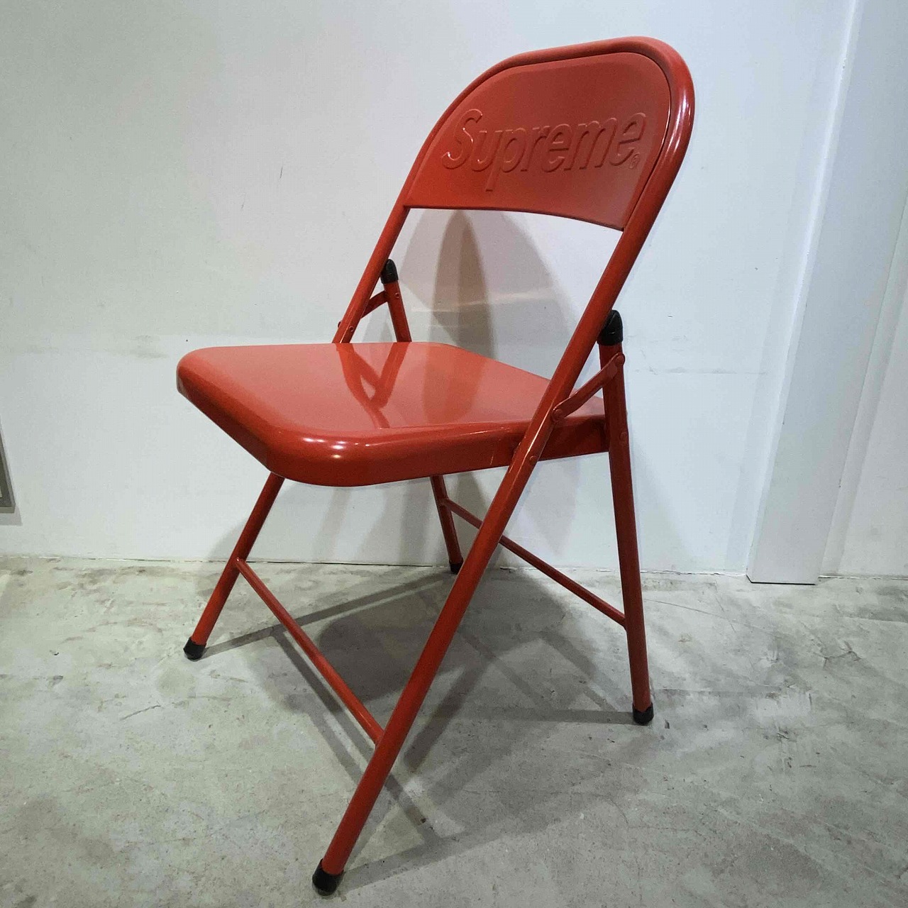 最安 中古 国内正規品 Supreme 折りたたみ椅子 赤 パイプ椅子 楽天市場】Supreme / シュプリームMetal Folding Chair / メタル