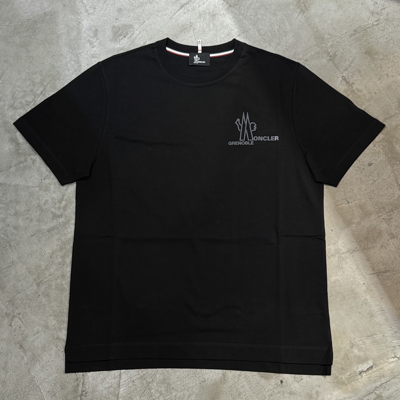 楽天市場】MONCLER FRONT LOGO COTTON S/S T-SHIRT SIZE-L