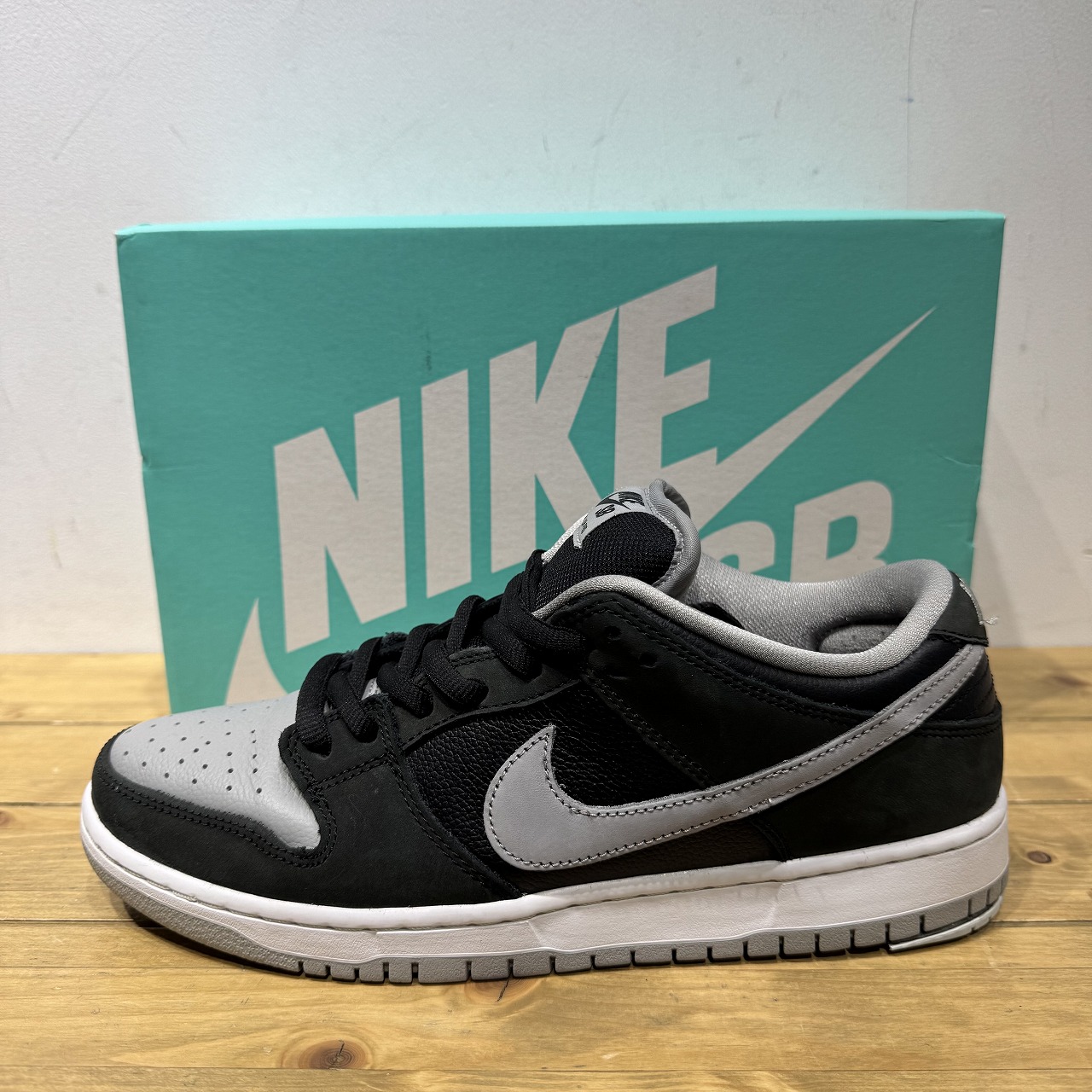 楽天市場】NIKE SB DUNK LOW PRO OG QS PANDA PIGEON 27.5cm BV1310