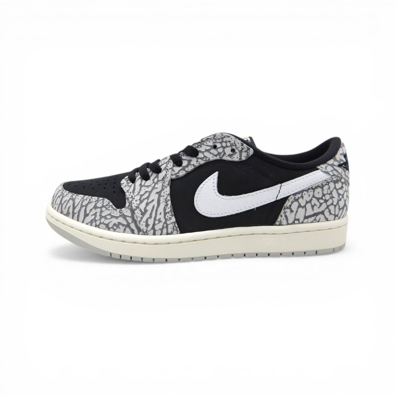 NIKE 2023 AIR JORDAN1 RETRO LOW OG BLACK CEMENT サイズ26.0cm CZ0790-001 箱有 ナイキ エアジョーダン1 レトロロー オージー ブラックセメント スニーカー 大名店【中古】 14,300円