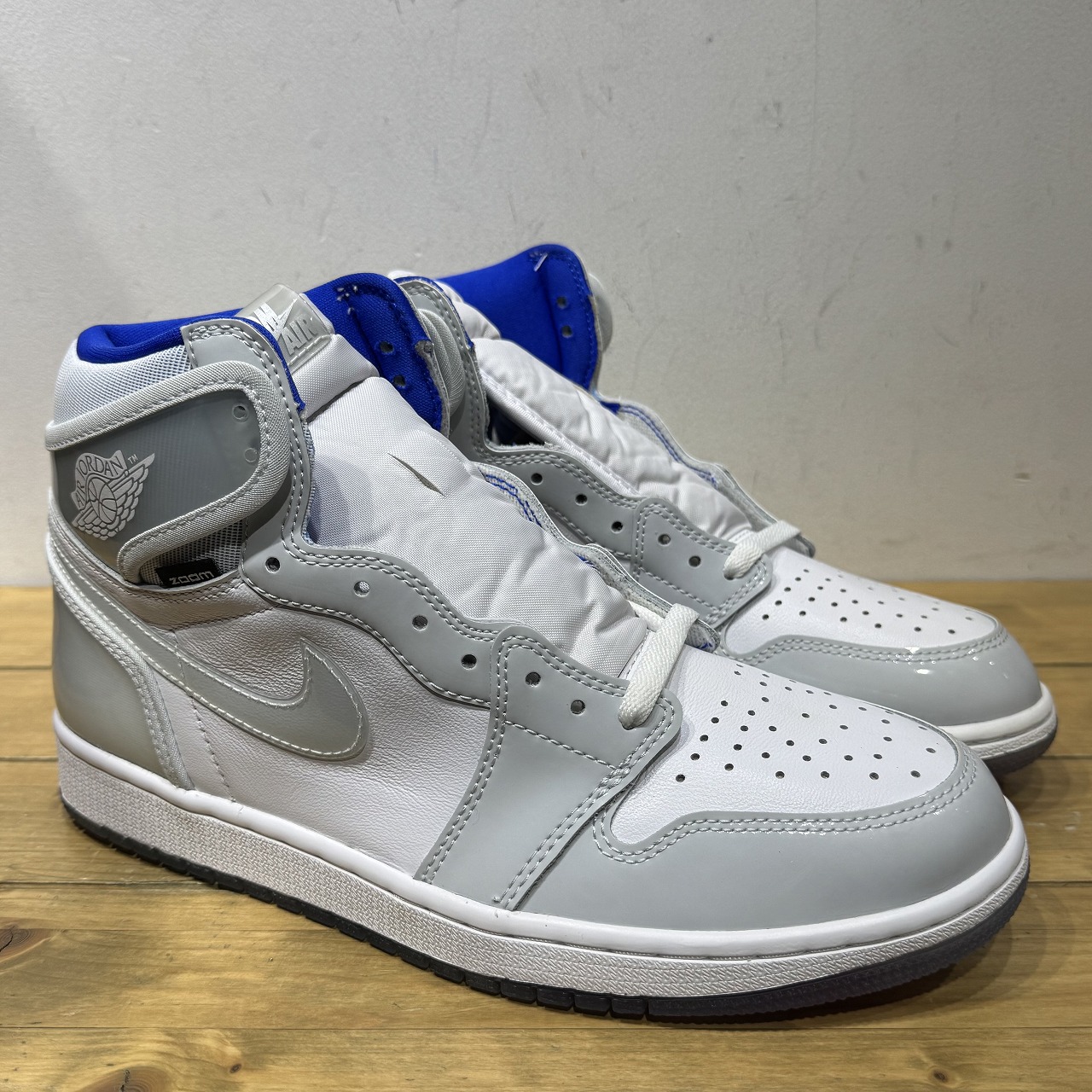 NIKE AIR JORDAN 1 HIGH ZOOM AIR 28.0珊 CK6637-104 ナイキ エア湖 ジョーダン 一 ご機嫌 望遠レンズ クリアソール 心斎橋店【中古】