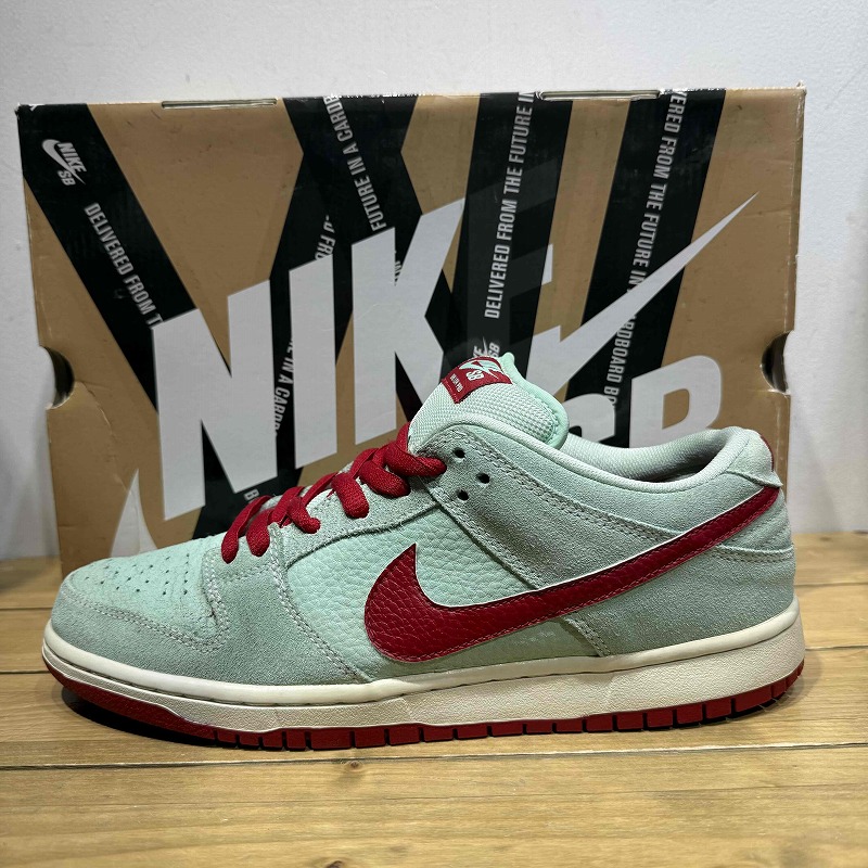 NIKE SB 2018 DUNK LOW MEDIUM MINT GYM RED 27.5糎 304292-360 ナイキエスビー 並み並み ペパーミント 体育館 赤いこと ダンクロー スニーカー 心斎橋店【中古】