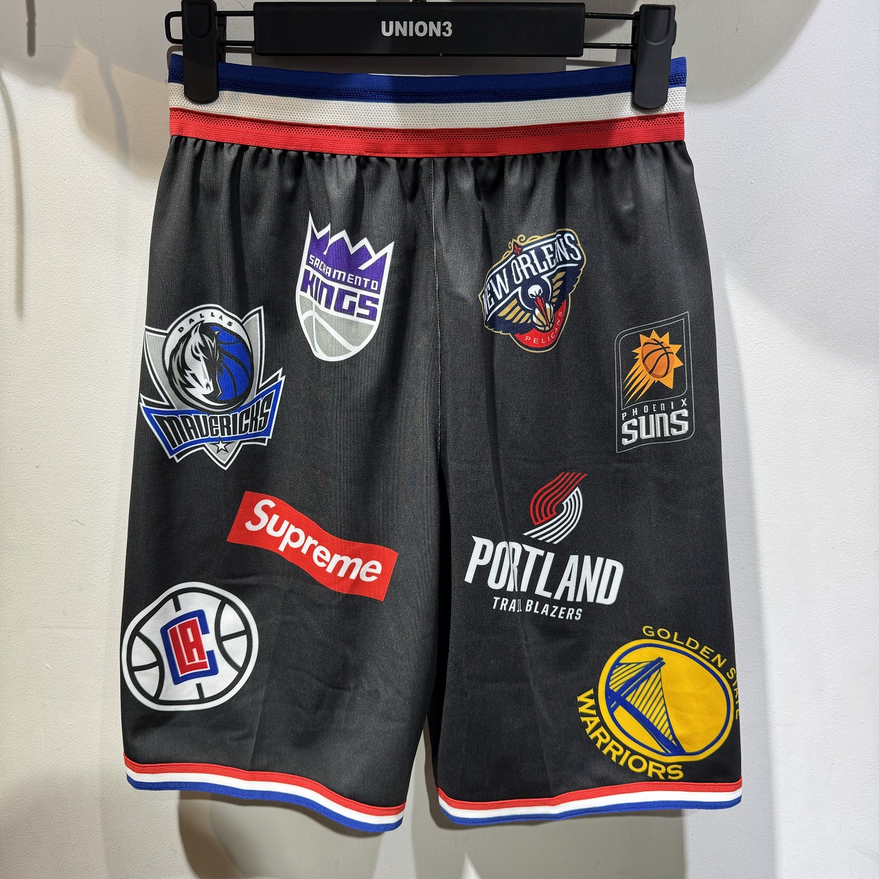 Supreme NIKE ACG ショートパンツ　シュプリーム　ナイキ ☆送料・関税込☆Supreme x Nike ACG Nylon Trail Shorts Black