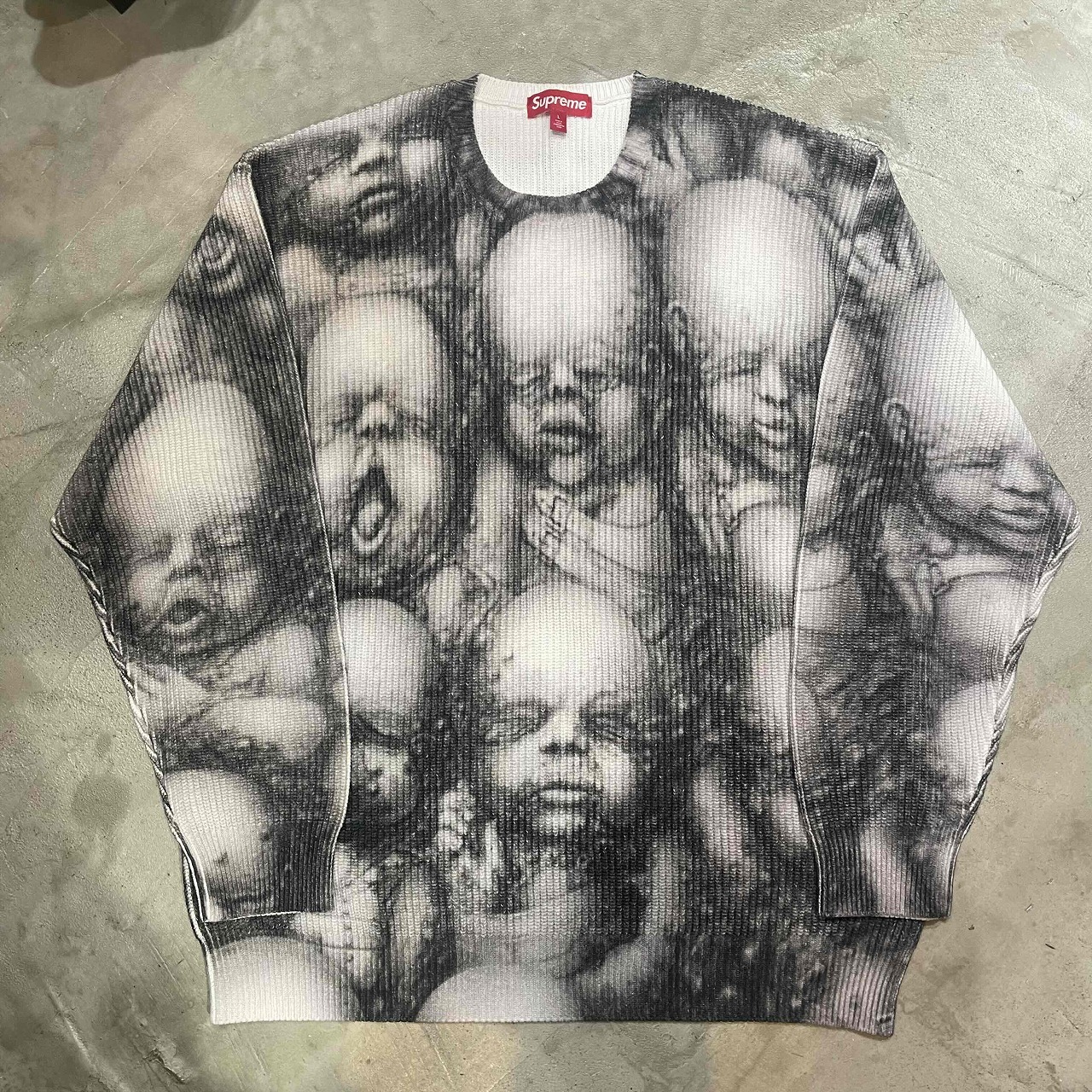 Supreme 23aw H.R.Giger Sweater Size-L シュプリーム ギーガーセーター ハンスリューディギーガーコットンニット 心斎橋店【中古】｜union3 店