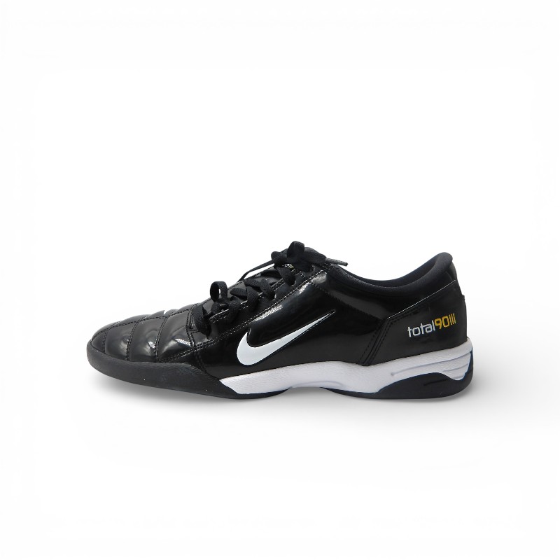 NIKE 2025 TOTAL 90 3 SP BLACK 大きさ30.0糎 HJ9351-001 箱無 ナイキ 総締め90 スニーカー スパイク 大名店【中古】