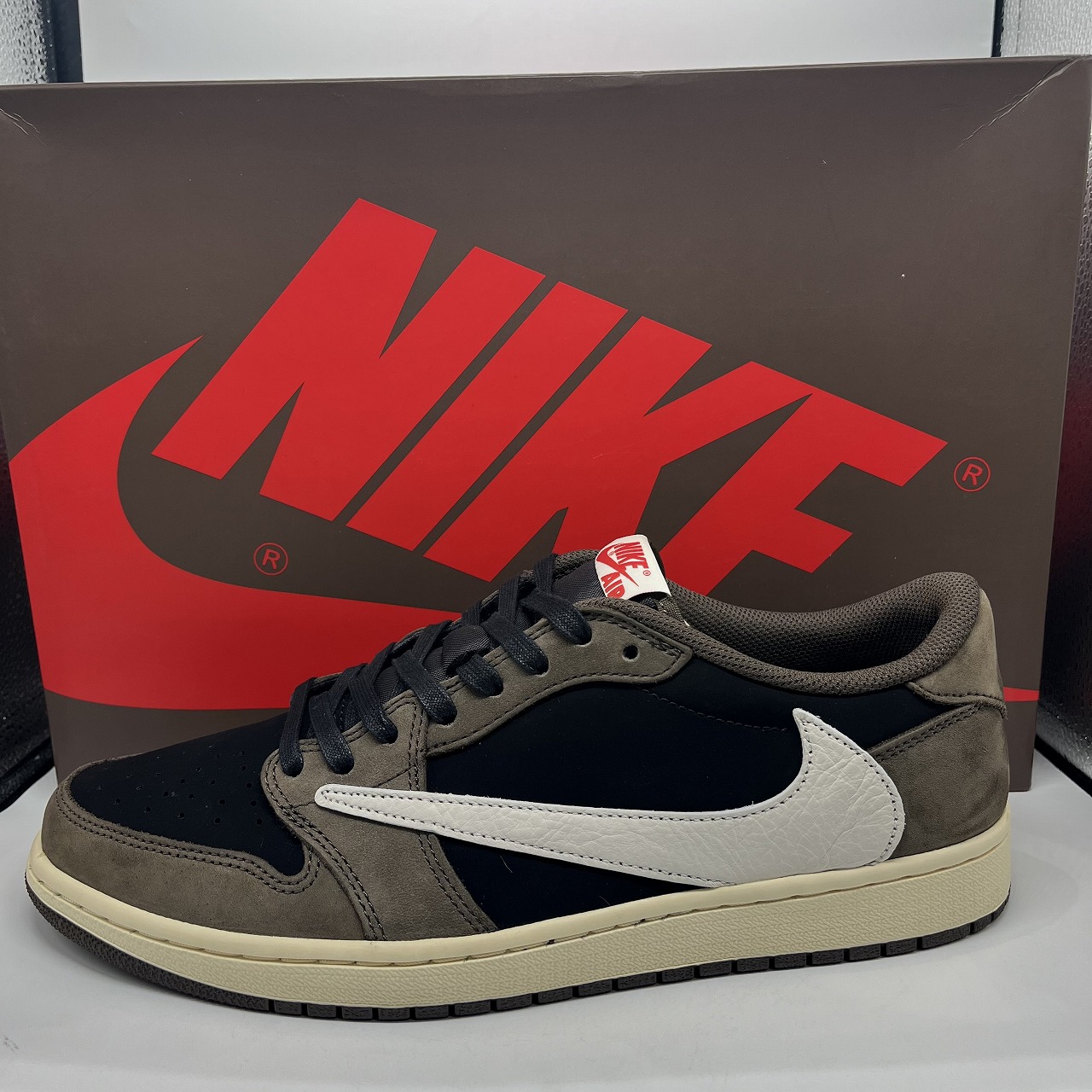 楽天市場】NIKE TRAVIS SCOTT AIR JORDAN 1 LOW OG SP 楽天市場】NIKE TRAVIS SCOTT AIR JORDAN 1 LOW OG SP