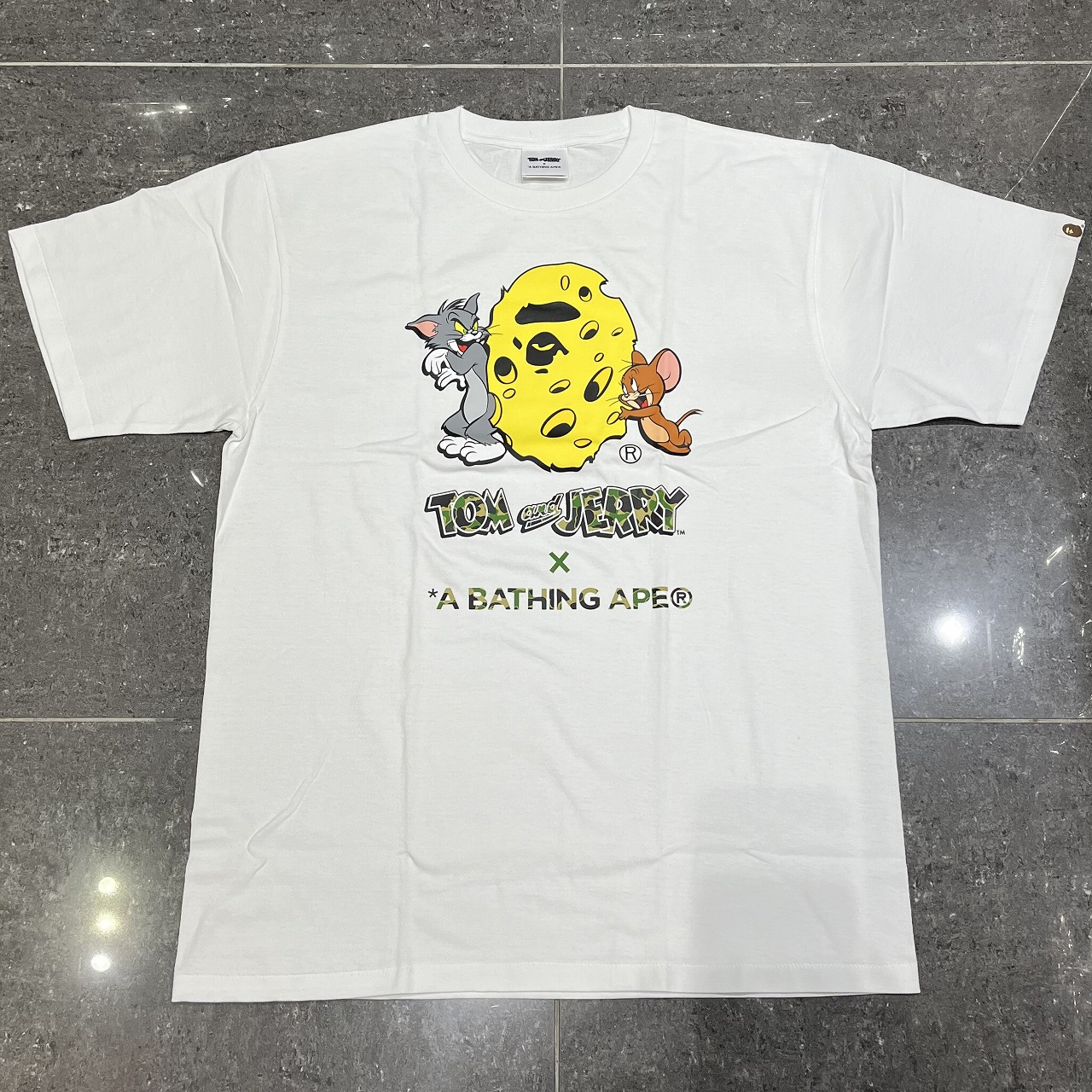 A BATHING APE TOM&JERRY CHEESE APE HEAD TEE XLサイズ アベイシングエイプ トムとジェリー半袖Tシャツ BAPE 南堀江店【中古】
