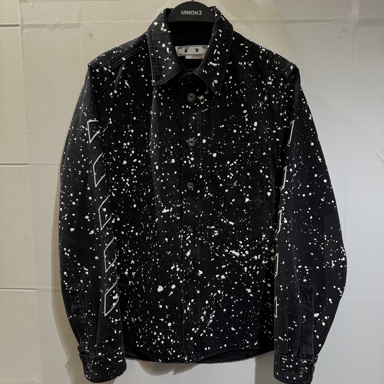 値下【希少・人気モデル】OFF-WHITE デニムシャツ ダメージ加工 ペイント 値下【希少・人気モデル】OFF-WHITE デニムシャツ ダメージ加工