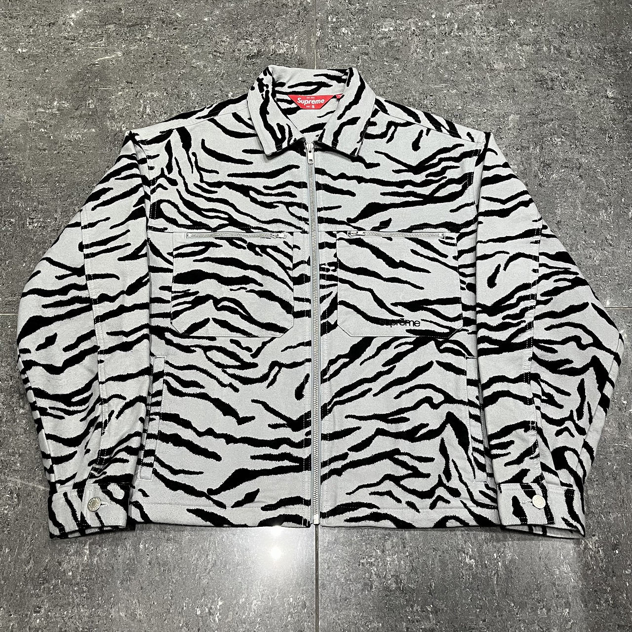 SUPREME 25ss Moleskin Work Jacket SIZE-S シュプリーム モールスキンワークジャケット ゼブラ 南堀江店【中古】 36,465円