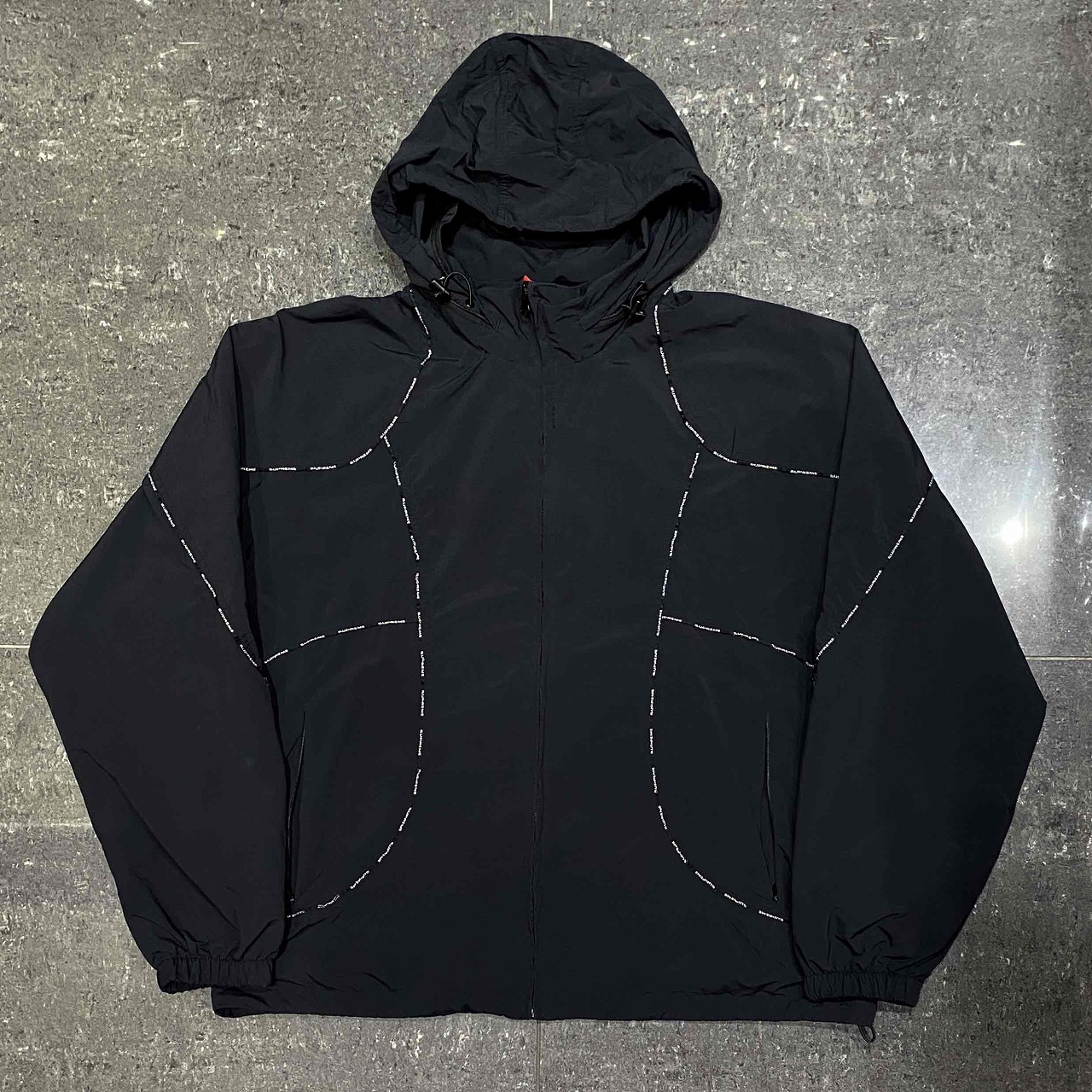 【極美品】人気 シュプリーム スペルアウト トラックジャケット ブルゾン 黒 M ☆Supreme☆スペルアウト エンブロイダード トラック ジャケット