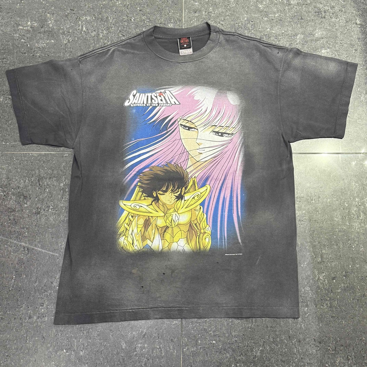 聖闘士星矢 青銅聖闘士Ｔシャツ/ブラック-S Amazon.co.jp: 聖闘士星矢 黄金聖衣Tシャツ ゴールドVer