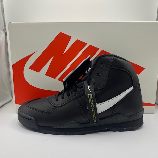 楽天市場】【Stussy × NIKE BLTRO SP LT BRITISH TAN/WHITE-BLACK