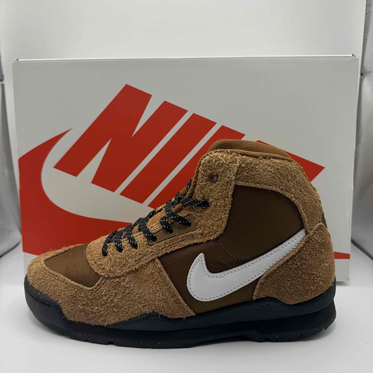 楽天市場】【Stussy × NIKE BLTRO SP LT BRITISH TAN/WHITE-BLACK