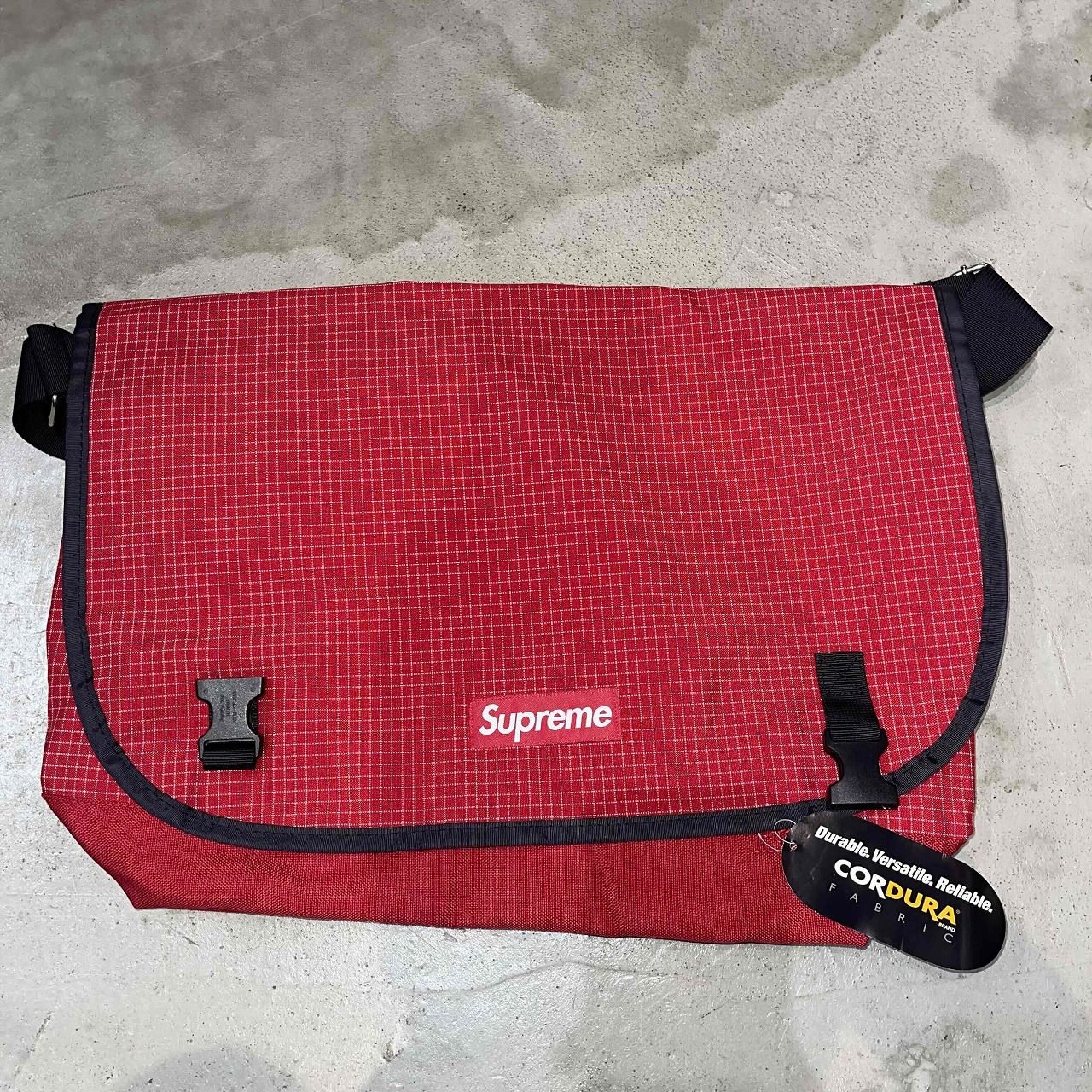 supreme メッセンジャーバッグ Supreme（シュプリーム） 新品 SUPREME Messenger Bag メッセンジャー