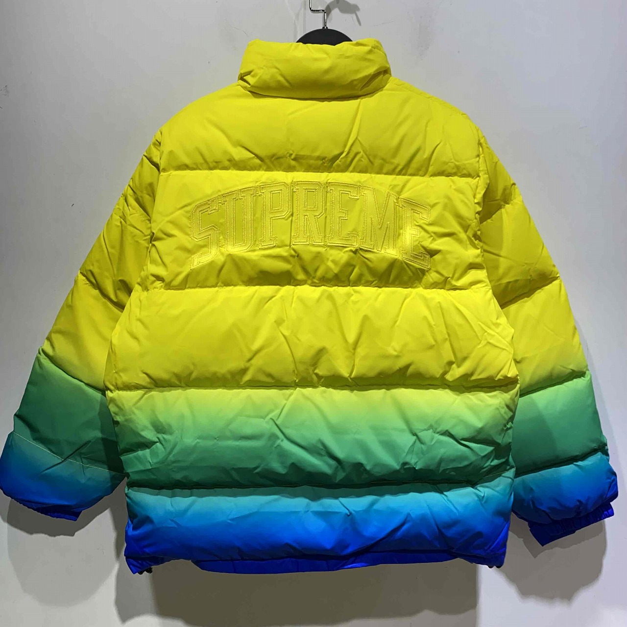 Supreme 18ss Gradient Puffer Jacket Mサイズ シュプリーム グラデーション パファー ジャケット 心斎橋店【中古】