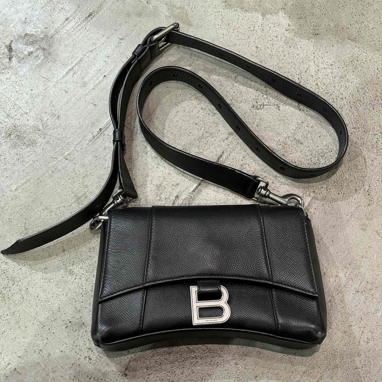 BALENCIAGA DOWNTOWN CROSS BODY BAG BLACK 736471 バレンシアガ ダウンタウン クロスボディー バッグ 心斎橋店【中古】