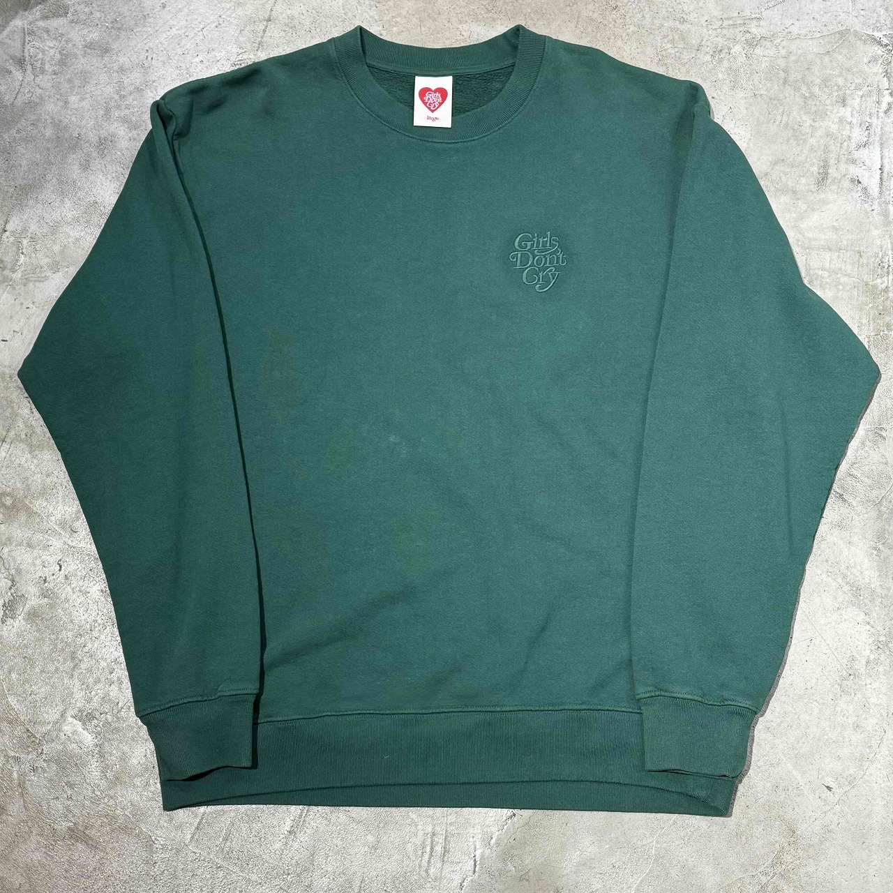 Girls Don't Cry 22aw MITSUKOSHI ISETAN限定 CREWNECK SWEATSHIRT SIZE-L ガールズドントクライ クルーネック スウェットシャツ 心斎橋【中古】｜union3 店