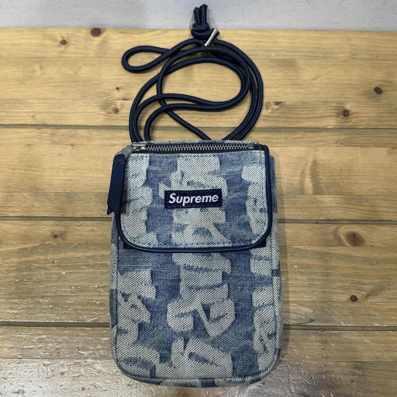 Supreme スマホショルダーバッグ デニム supreme ショルダーポーチ デニム スマホショルダーバッグ