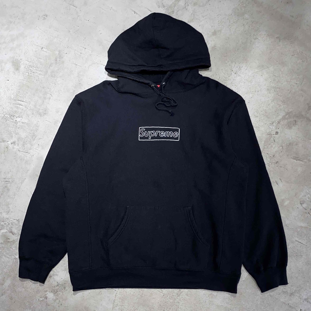 楽天市場】Supreme × KAWS シュプリーム × カウズChalk Logo Hooded