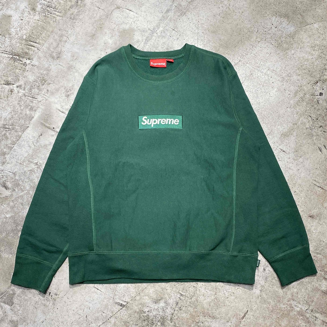 Supreme 18aw Box Logo Crewneck Sweatshirt M大きさ シュプリーム ボックスロゴクルーネック トレーナー 心斎橋店【中古】