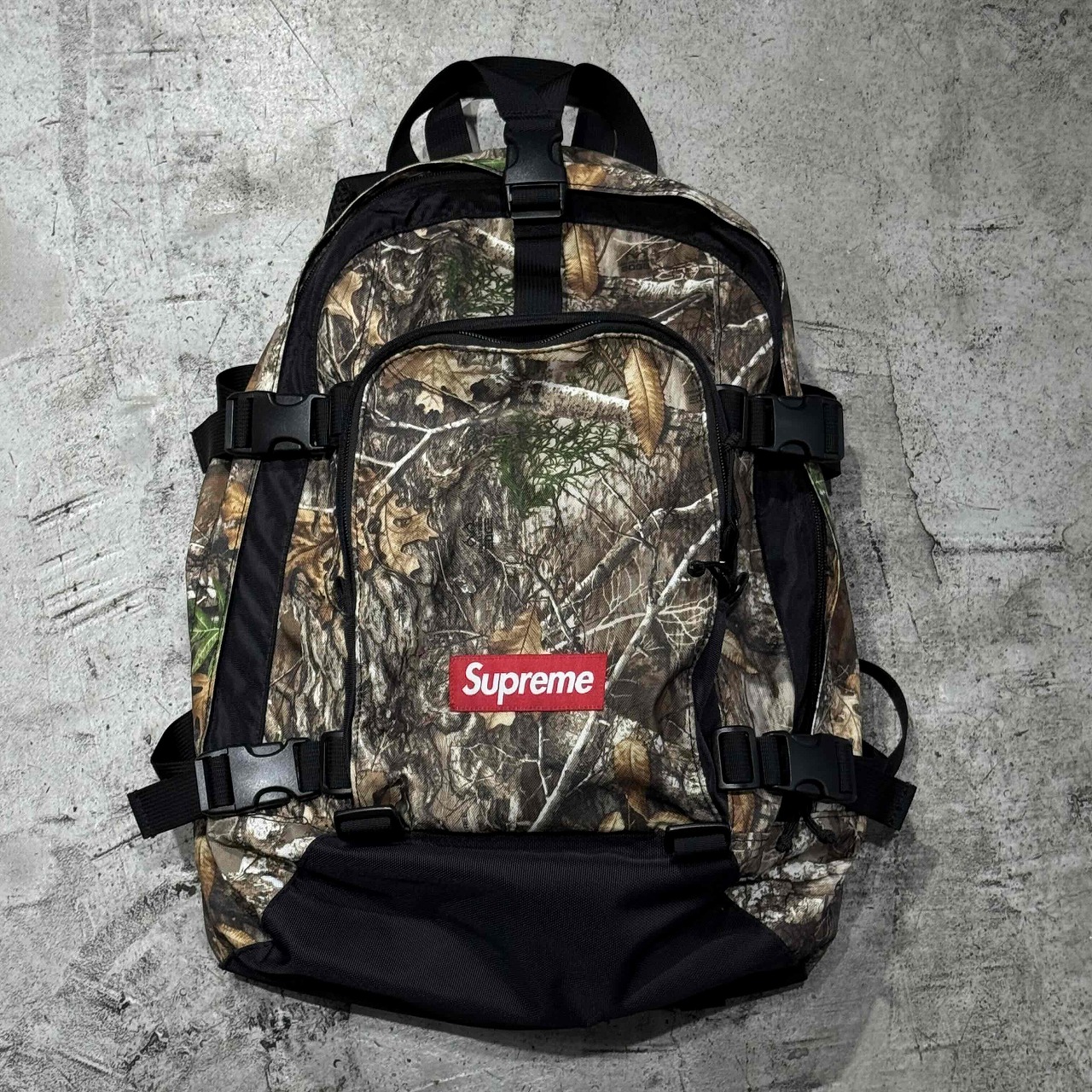 楽天市場】Supreme シュプリーム バッグ 20代目 スウェード 楽天市場】Supreme シュプリーム バッグ 20代目 スウェード