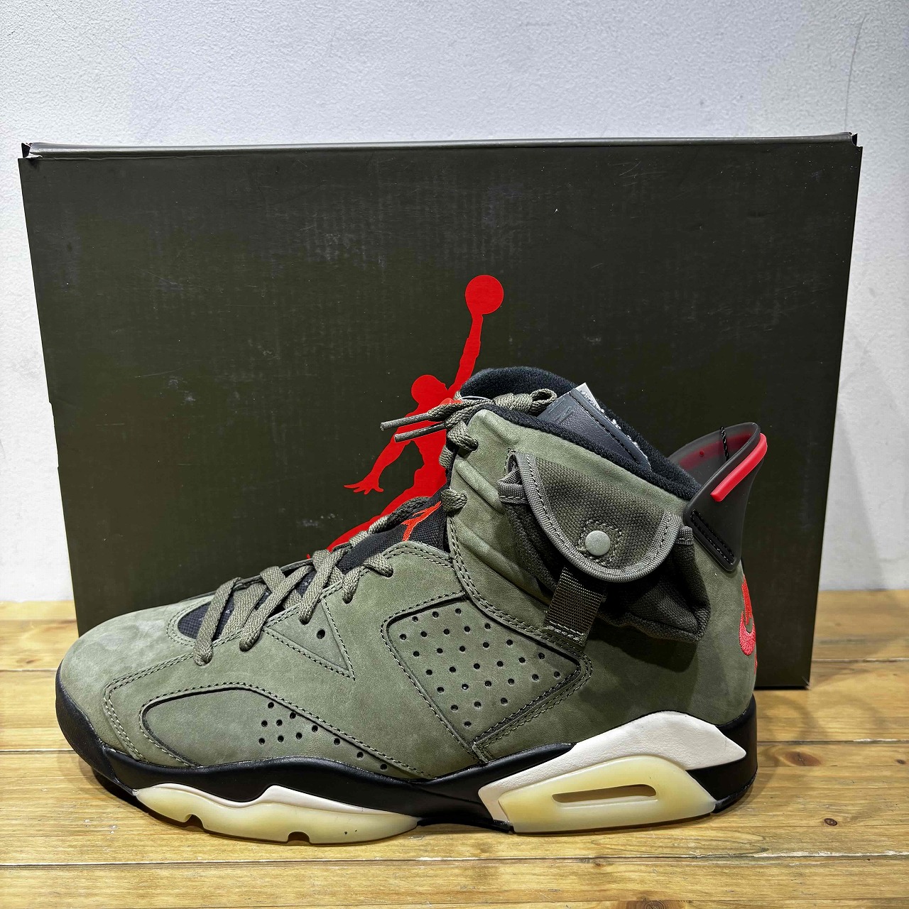 NIKE 2019 x TRAVIS SCOTT AIR JORDAN 6 RETRO SP MEDIUM OLIVE 27.5糎 CN1084-200 ナイキ トラヴィスコット エアジョーダン6レトロ ミディアムオリーブ スニーカー 心斎橋店【中古】