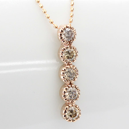 ミル打ち ダイヤモンド ネックレス K18 シャンパンブラウン ダイヤモンド ペンダント ネックレス 0.5ct　＜ファイブストーンデザイン＞ ダイヤ ※チェーン無しご希望の場合はお問い合わせ下さい｜ジュエリーエクセレンテ