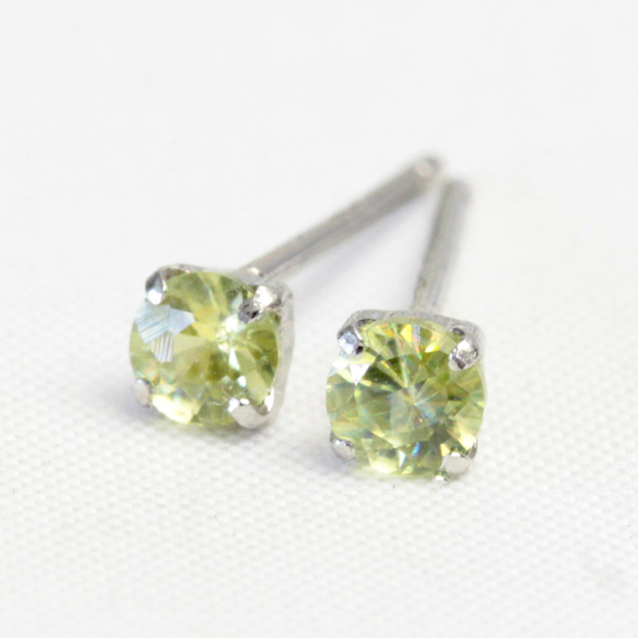 ポ*助様 【K18×スフェーン1.60ct】虹色の輝きペンダントトップ ポ*助様 【K18×スフェーン1.60ct】虹色の輝きペンダントトップ