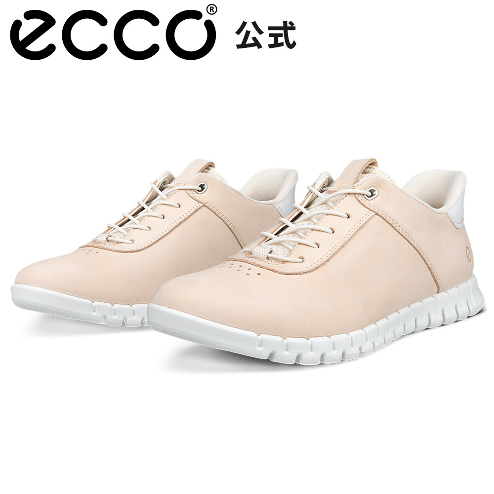 雨季が楽しげになる！雨季にも負けないECCOの“ムレない雨合羽”シューズ