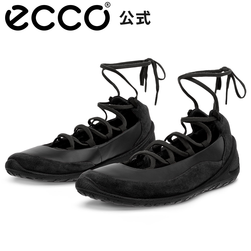 雨季が楽しげになる！雨季にも負けないECCOの“ムレない雨合羽”シューズ