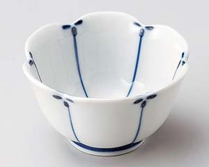 【まとめ買い10個セット品】和食器 ロ074-038 呉須梅割小鉢(大)【キャンセル/返品不可】【ECJ】