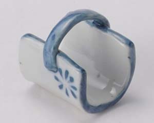 【まとめ買い10個セット品】和食器 ミ288-028 手造り手付カゴ箸置【キャンセル/返品不可】【ECJ】