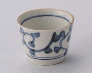 【まとめ買い10個仕掛ける品】和食器 オ303-188 タコ唐草目の前猪口【取りやめる/返品不可】【ECJ】
