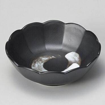 【まとめ買い10個セット品】和食器 ネ098-248 黒マット刷毛十二角菊型皿【ECJ】|マルシェ&キッチンカーWORLD