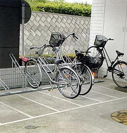 専用ページ　7up TheUncola サイン　ラック 楽天市場】【設置工事対応可】KYテクノロジー 前輪ラック CRSB