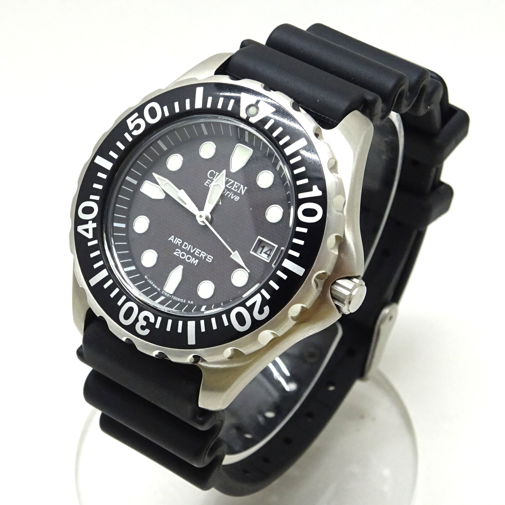シチズンEco-Drive ダイバーズウォッチ 200m防水(美品)E168 シチズン PROMASTER(プロマスター)から、エコ・ドライブ搭載の