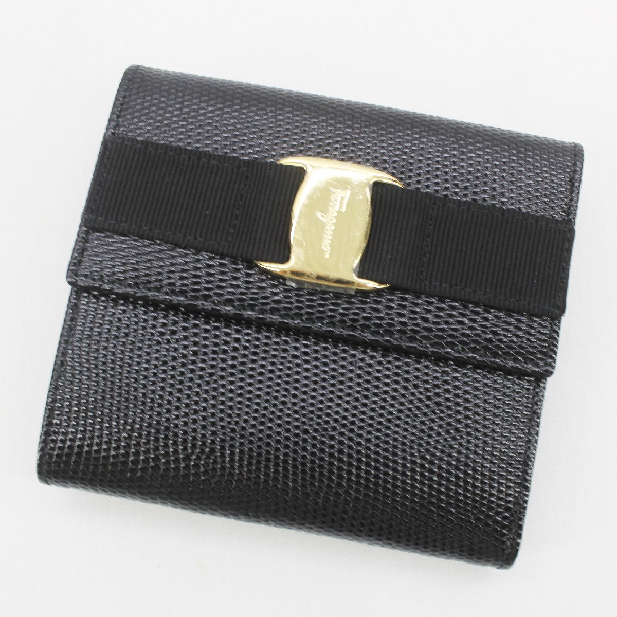 楽天市場】サルヴァトーレ フェラガモ 二つ折り がま口 財布 22 3057