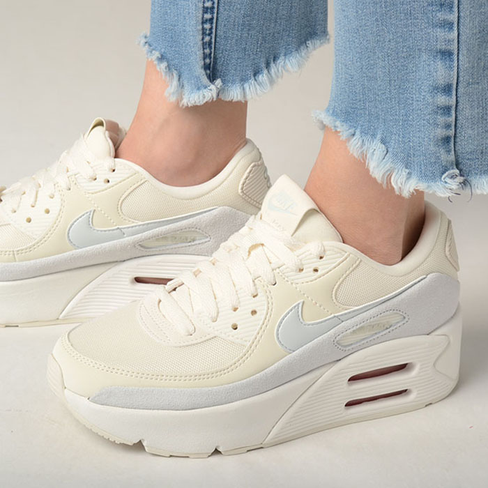 Nike Air Max 90 ホワイト　シルバー Nike Air Max 90 Premium Women's Size 10 White White Metallic