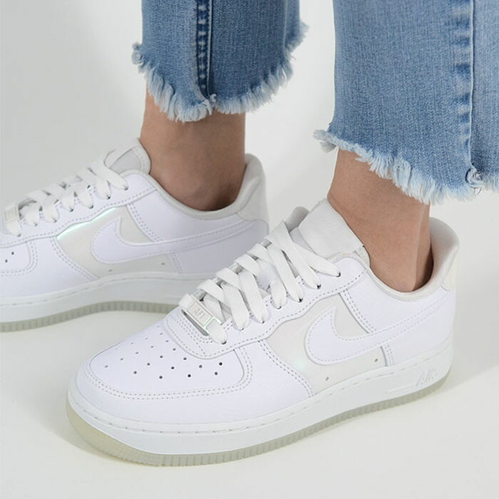 W NIKE AIR FORCE 1 '07 ウィメンズ ナイキ エア フォース レディース スニーカー ホワイト ih3204-100l