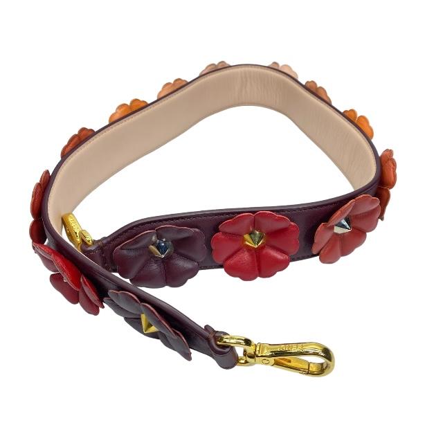 【在庫限り×即納 最大1万円OFF】FENDI フェンディ ストラップユー ショルダーストラップ 小物 フラワー モチーフ スタッズ レザー パープル マルチカラー