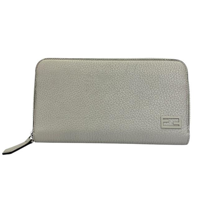【美品】FENDI✨チェーンウォレットショルダー マルチスタッズ グレー レザー FENDI(フェンディ) マルチスタッズ チェーンウォレット ベージュ