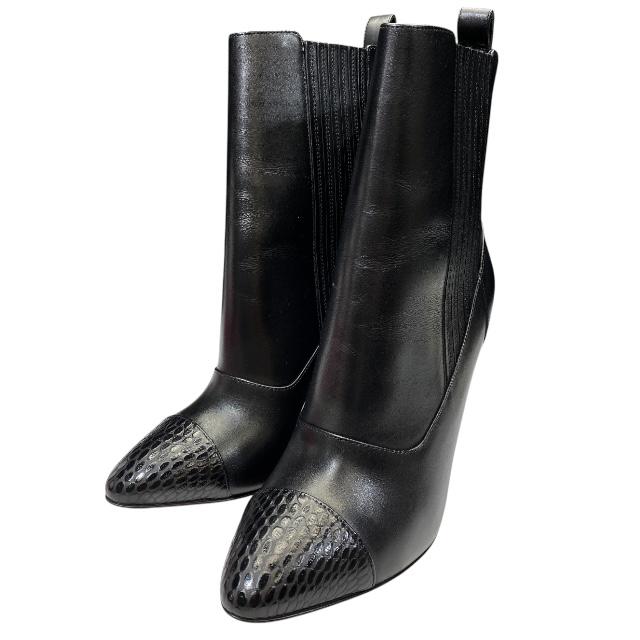 クリスチャンルブタン ムートン ミドルブーツ レザー 黒 スタッズ 26cm 楽天市場】Christian Louboutin クリスチャンルブタン Horse