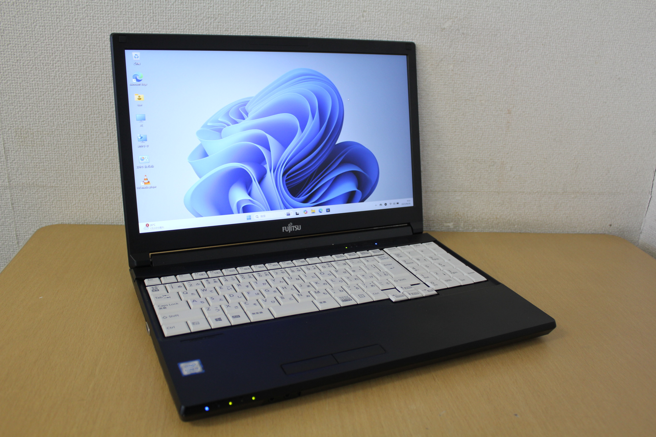 【貨物輸送無料】【中古】【Windows11積み上げる】【SSD真似形】第8時人Core i5 8265U積み上げる 記憶装置8G SSD256G 15.6in広広とした液晶 LIFEBOOK A579/BX『無線電話ローカルエリアネットワーク積み上げる』『CD書込』『ヴィデオディスク把捉』『ヴィデオディスク書込』『Windows11』『お買い得！原則として品』