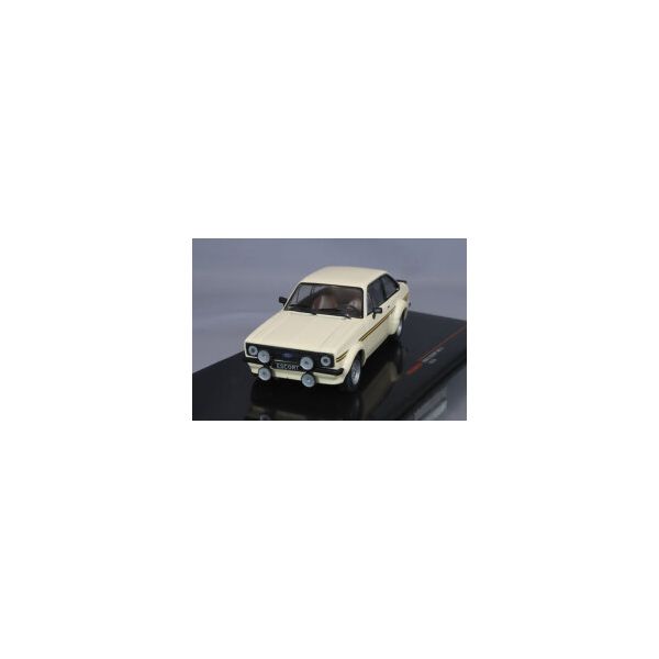 (LINEクーポン有)国際貿易 4907981681586 CLC538N IXO 1／43 フォード エスコート MK II RS 1800 1976 ベージュ