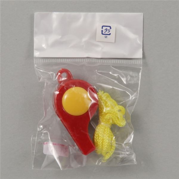 アーテック ArTec 001252 ホイッスル ヒモ付 4521718012520 ランダムカラー ひも付き 呼子笛 小学校 幼稚園 子供画像