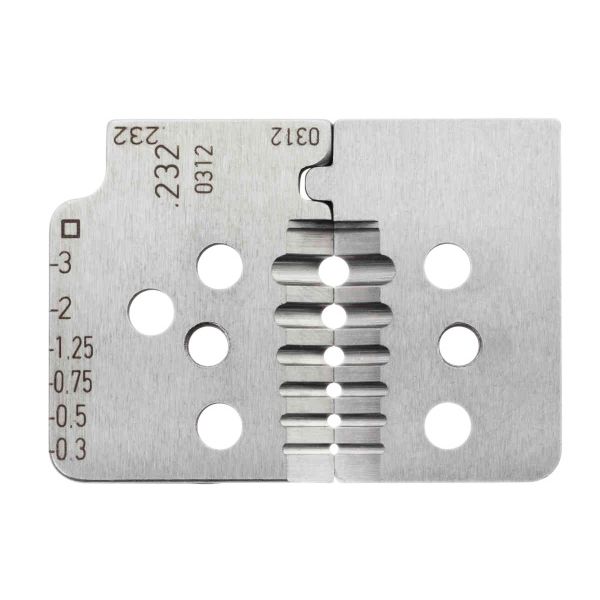 【即納在庫品】「直送」ＲＥＮＮＳＴＥＩＧ 708 232 3 0 ビニール線， IV， VSFストリップ用替刃 70823230｜測定器・工具のイーデンキ