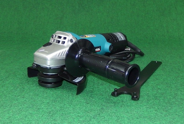 マキタ 9535CB 125mm電子ディスクグラインダ 電子制御搭載 パワフル＆高能率 AC100V 新品 純正品 18,014円