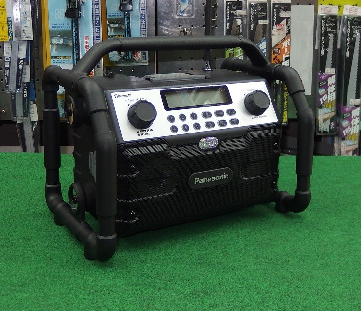 楽天市場】マキタ ラジオ MR002GZ 充電式ラジオ 40Vmax対応 楽天市場】マキタ ラジオ MR002GZ 充電式ラジオ 40Vmax対応