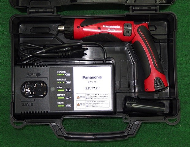 パナソニック EZ7410F03D-R 3.6Vスティックドリルドライバー 1.9Ah電池パック x2個+充電器付セット 赤 小さく使いやすい作業量アップ 新品 純正品|プロショップE-道具館店